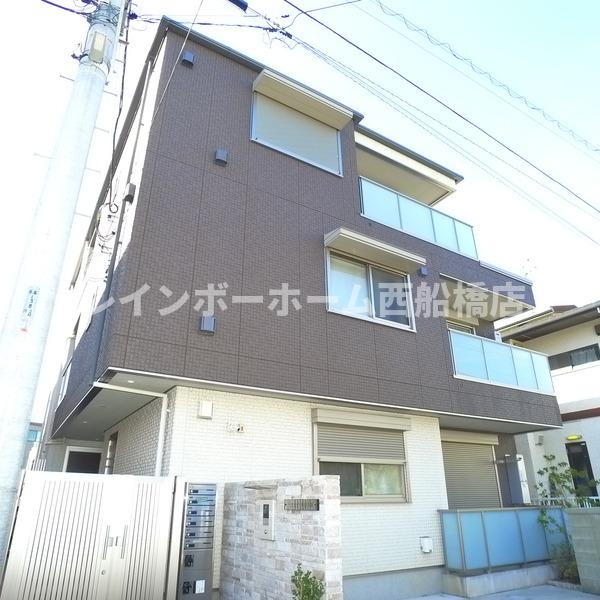 シャーメゾン幕張本郷の外観