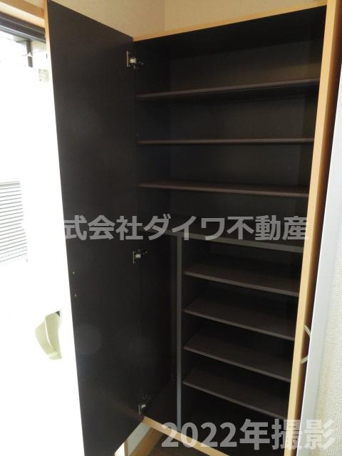 明星の収納|シューズBOX