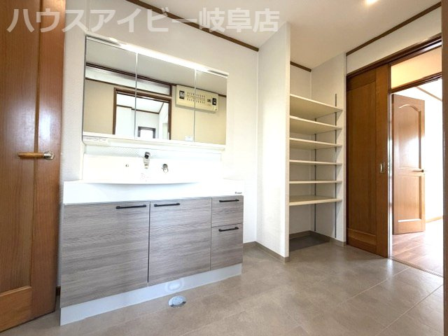 【独立洗面台】の画像