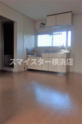 厚木市上依知のアパートのキッチン