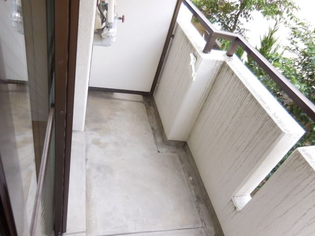 高槻市富田町１丁目の賃貸マンションのバルコニー
