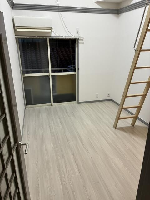 リベルタ馬堀海岸の居間・リビング