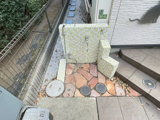 シャイニング駒沢　ペット相談　宅配BOX　3面採光の庭