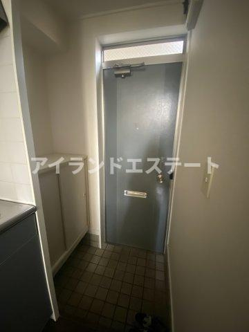 デルマーレ駒沢　礼金0　バストイレ別　シャワー付洗面台の玄関