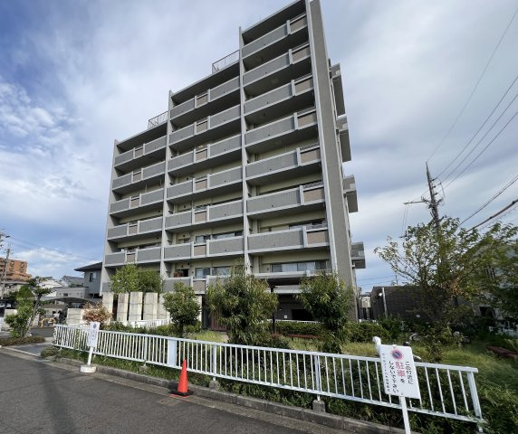 ウィルコート八木の外観
