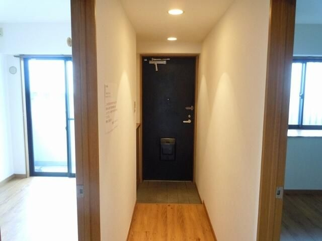 ボヌール高松の玄関