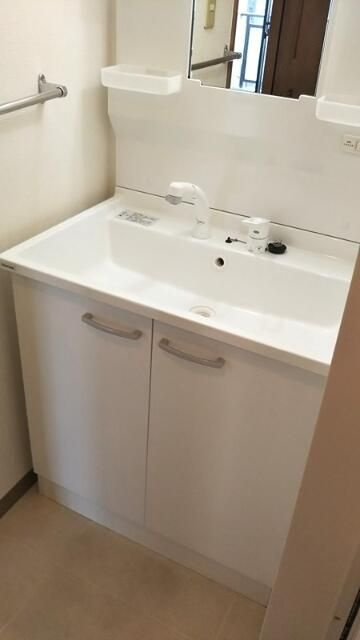 ボヌール高松の独立洗面台