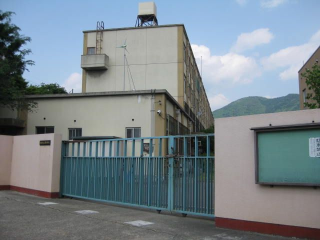 シベール勧修寺の周辺