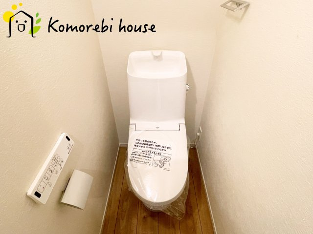 さいたま市大宮区上小町　13期　新築一戸建て　KEIAI GRACE　01のトイレ|清潔感のあるトイレです