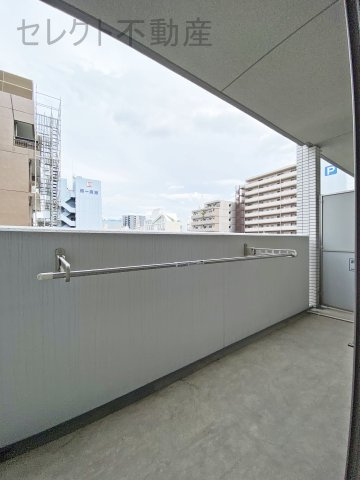 プレミアムコート新栄のバルコニー