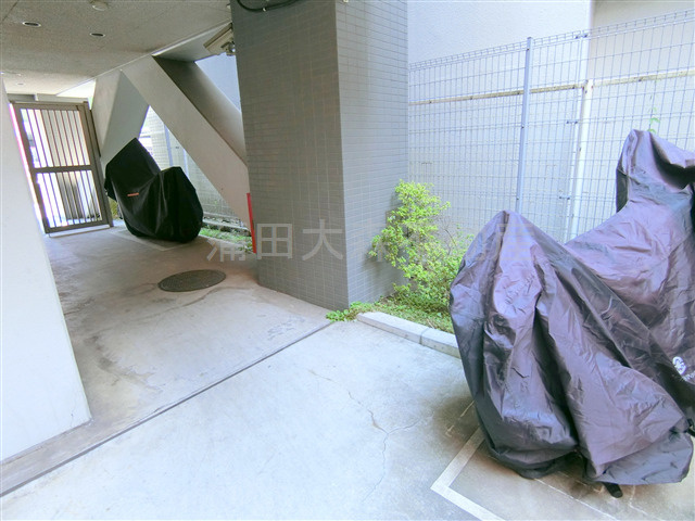 エクシム大森のその他共用部分|バイク置き場　空き状況等詳細はお問合せ下さい。