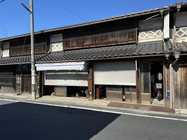 津山市材木町　古民家＋離れ　９K