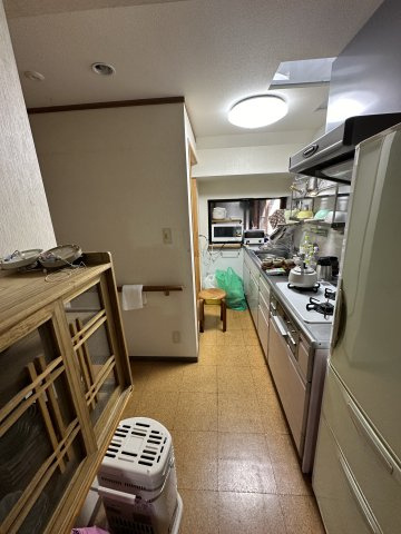 津山市材木町　古民家＋離れ　９Kのキッチン|東側キッチン