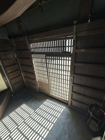 津山市材木町　古民家＋離れ　９Kの玄関