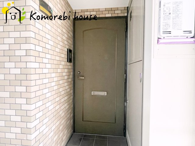 ローヤルシティ大宮宮原の玄関|ゆったりとした玄関です