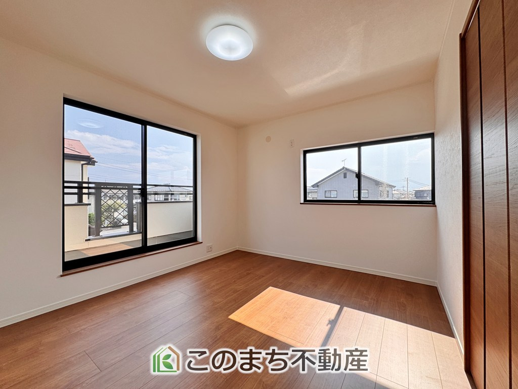 宇都宮市鶴田町再生住宅の洋室|南向きで陽当たりの良い洋室♪風通しもよく快適です☆