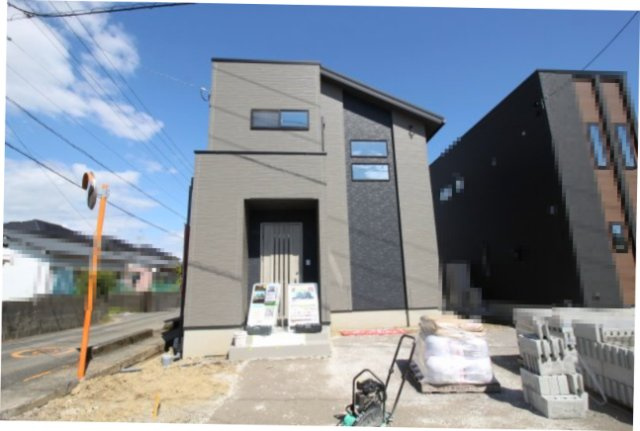 東石立町　新築戸建　1号棟　（全2区画）の外観|1号棟　土地面積　159.00㎡（約48.09坪）　建物面積110.96㎡（約33.56坪）
１階　60.45㎡／2階　50.51㎡　