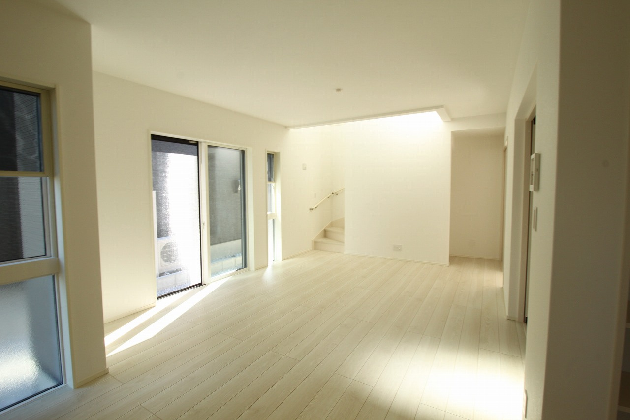 東石立町　新築戸建　1号棟　（全2区画）の居間・リビング|ＬＤＫ　19.0帖