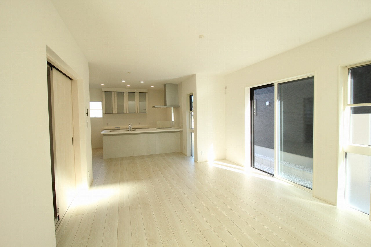 東石立町　新築戸建　1号棟　（全2区画）の居間・リビング|ＬＤＫ　19.0帖