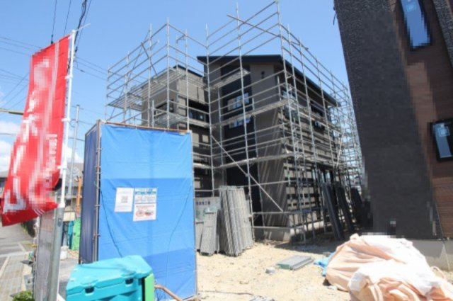 東石立町　新築戸建　1号棟　（全2区画）の外観|1号棟　土地面積　159.00㎡（約48.09坪）　建物面積110.96㎡（約33.56坪）
１階　60.45㎡／2階　50.51㎡　