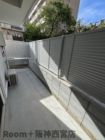 ソリティア西宮池田のバルコニー