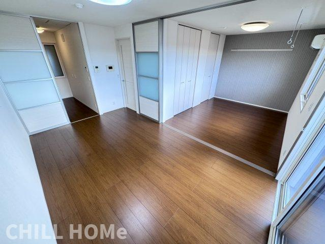 カラーズ ガーデンの居間・リビング|他社様掲載物件もまとめてご紹介、ご案内可能です(^^)/