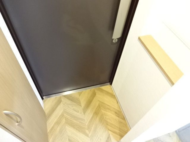 コンポジット亀戸ウエストの玄関