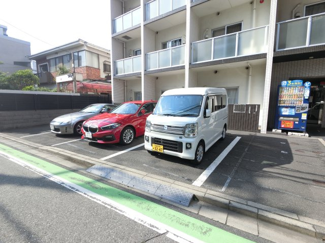 ミリアビタNo30の駐車場