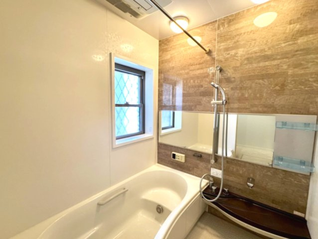 森北町７丁目 戸建の浴室