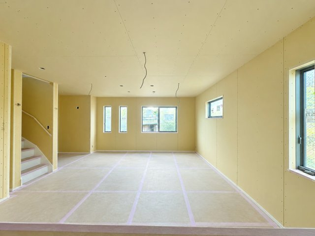 板橋区徳丸6丁目 限定1棟の間取り| 開放感あふれる角地風の立地に誕生します
1階リビング+水回りを配した生活しやすい間取
ＬＤＫは20.7帖の開放感あふれる空間です
豊富な収納も魅力的です　建物面積に車庫部分9.72㎡含む