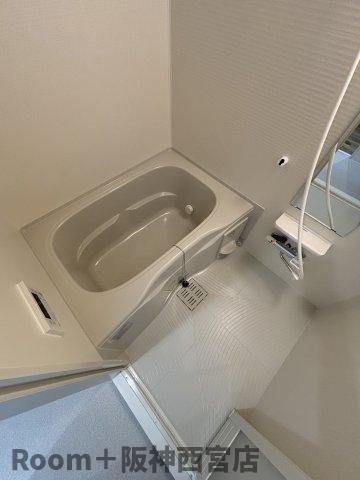 ソリティア西宮池田の浴室
