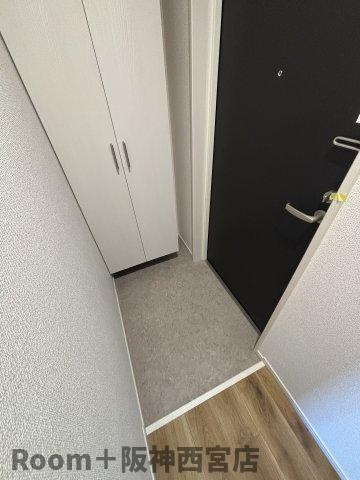 ソリティア西宮池田の玄関
