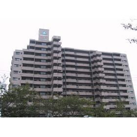 衣山駅まで徒歩約９分♪広範囲の移動が可能な中心地にも行く路線で、通勤・通学にも便利です♪