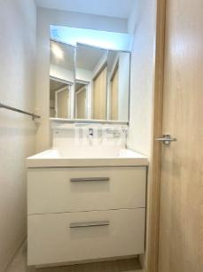 横浜市中区本牧町１丁目の賃貸マンションの独立洗面台
