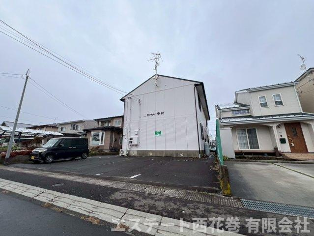 セジュール下長の駐車場