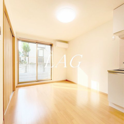 【居間・リビング】 | ステーラ | 洋室のお部屋です。