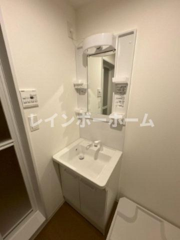 ジーメゾン川越稲荷町の独立洗面台
