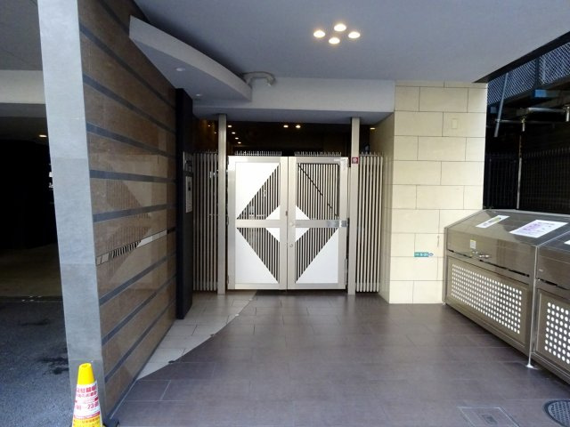 S-FORT西宮のロビー
