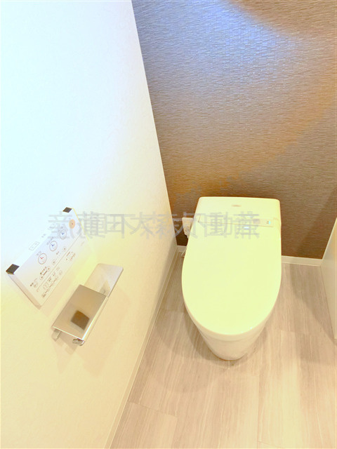 M-1 Tokyo 池上のトイレ|温水洗浄便座付きのタンクレストイレ