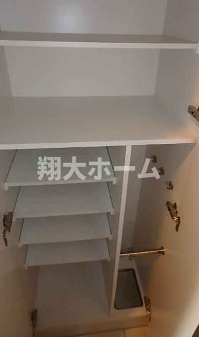 HY’ｓ　avancer王子神谷の玄関