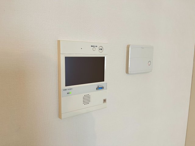 【TVモニター付きインターフォン】