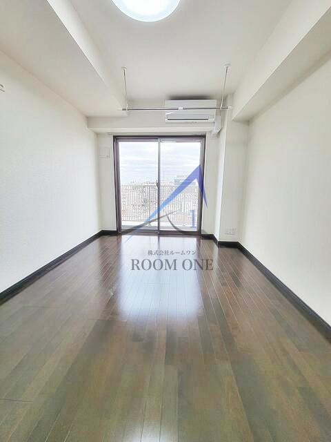 スマートVILLA鶴見市場の居間・リビング|洋室のお部屋です。