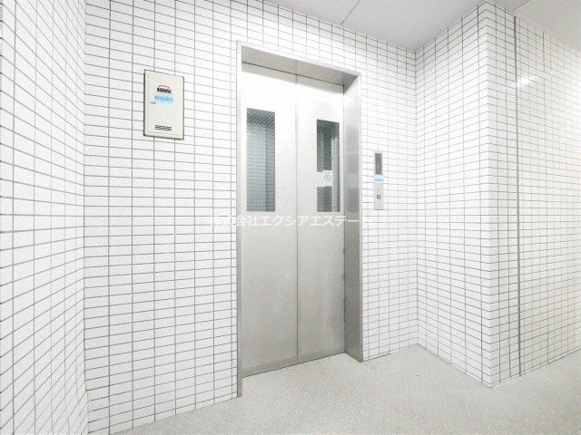 カルム四天王寺のロビー