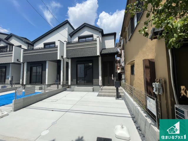 東大阪市西上小阪　新築一戸建ての外観|周辺は落ち着いた街並みの住宅地！子育てがしやすい住環境です！現地でしかわからない事もございます。是非一度ご覧ください。