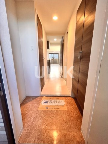 LUXE中書島の玄関