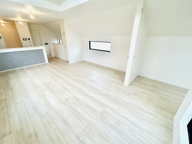 千葉市花見川区花園2丁目2期の居間・リビング