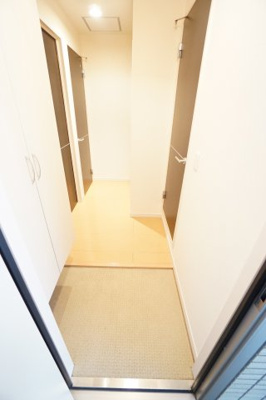 【玄関】 | スプリングフォレストＢ | ※同物件、同タイプ、間取り反転のお部屋です
