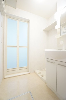 【洗面所】 | スプリングフォレストＢ | ※同物件、同タイプ、間取り反転のお部屋です