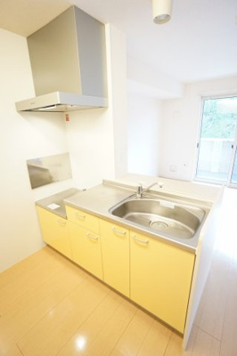 【キッチン】 | スプリングフォレストＢ | ※同物件、同タイプ、間取り反転のお部屋です