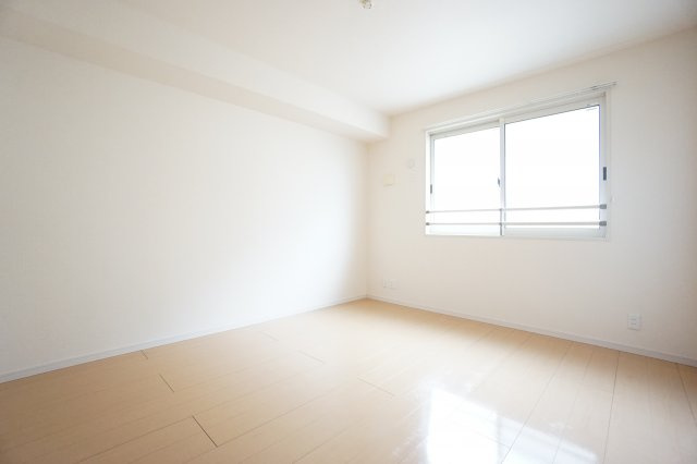 【洋室】 | スプリングフォレストＢ | ※同物件、同タイプ、間取り反転のお部屋です